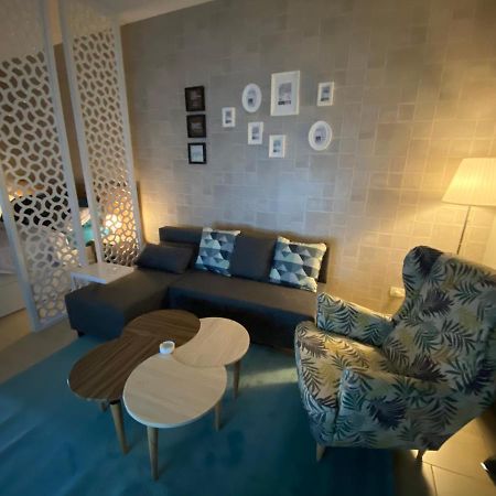 Awesome Pool View Studio In Al Dau Heights ฮูร์กาดา ภายนอก รูปภาพ