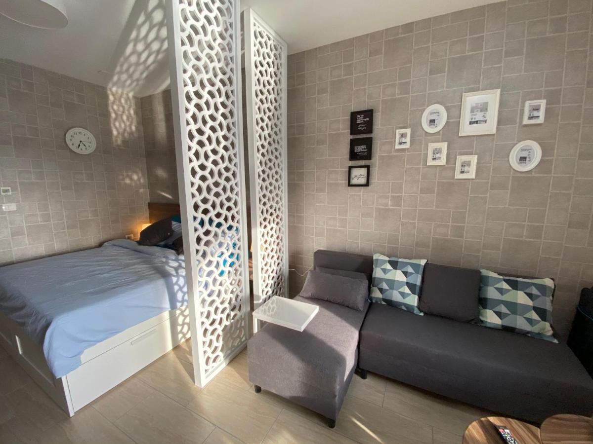 Awesome Pool View Studio In Al Dau Heights ฮูร์กาดา ภายนอก รูปภาพ